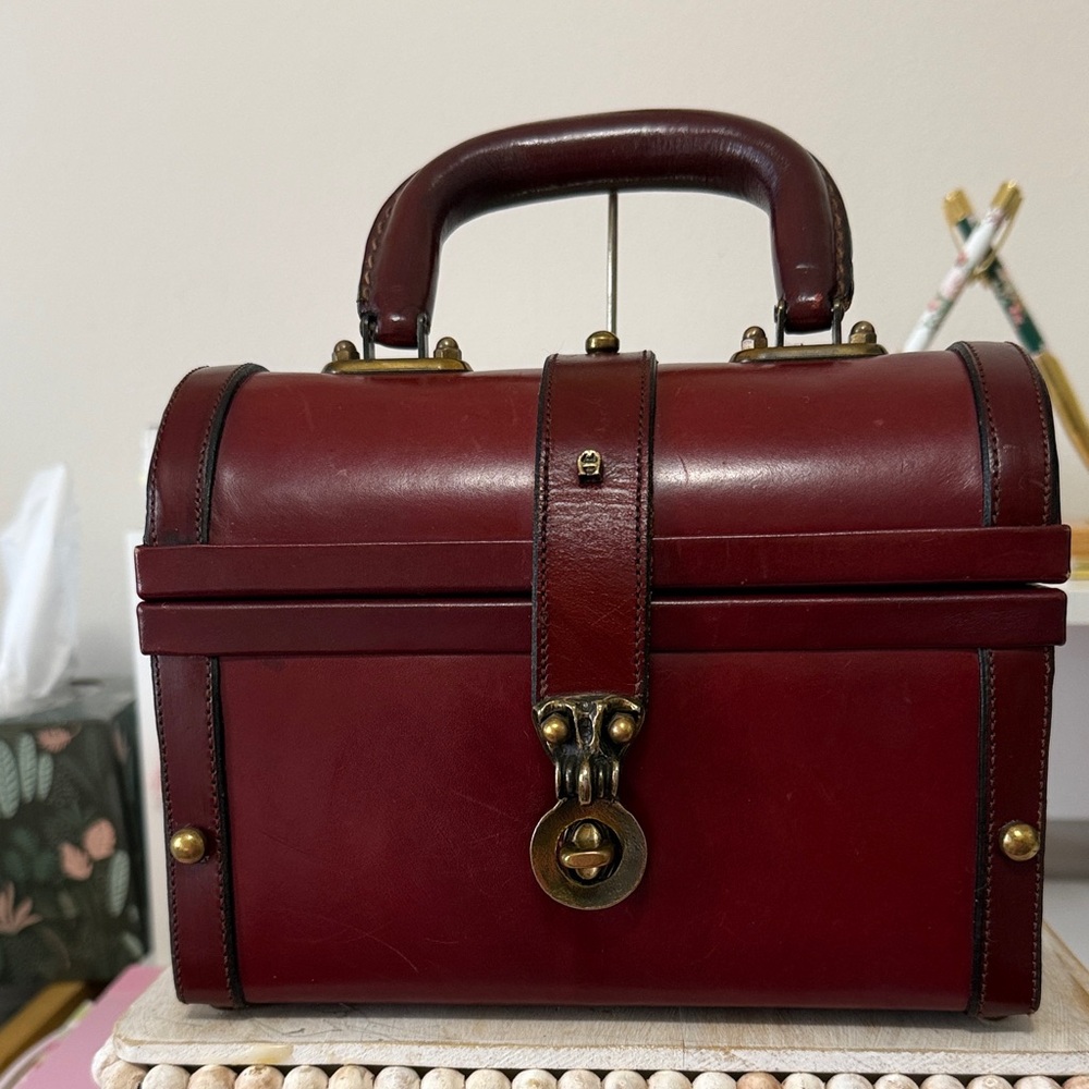 Vintage rare Etienne Aigner Burgundy Leather Handbag